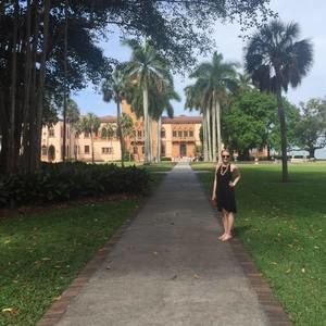 Meet your Posher, Courtney